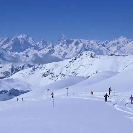 Anges - Pour 4 Personnes - Skis Aux Pieds Mae-9024 Apartment
